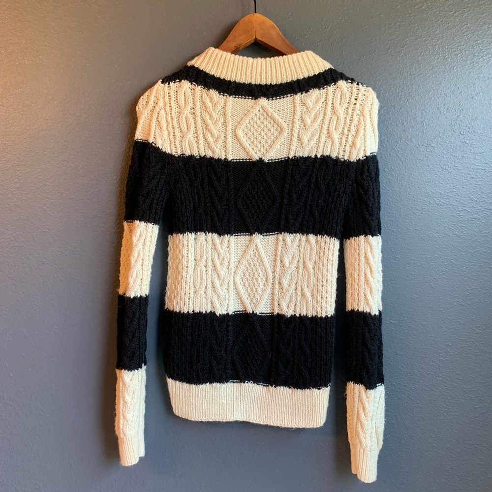 J Crew Womens Hand Knit Chunky Wool Sweater Small - Picture 5 of 8